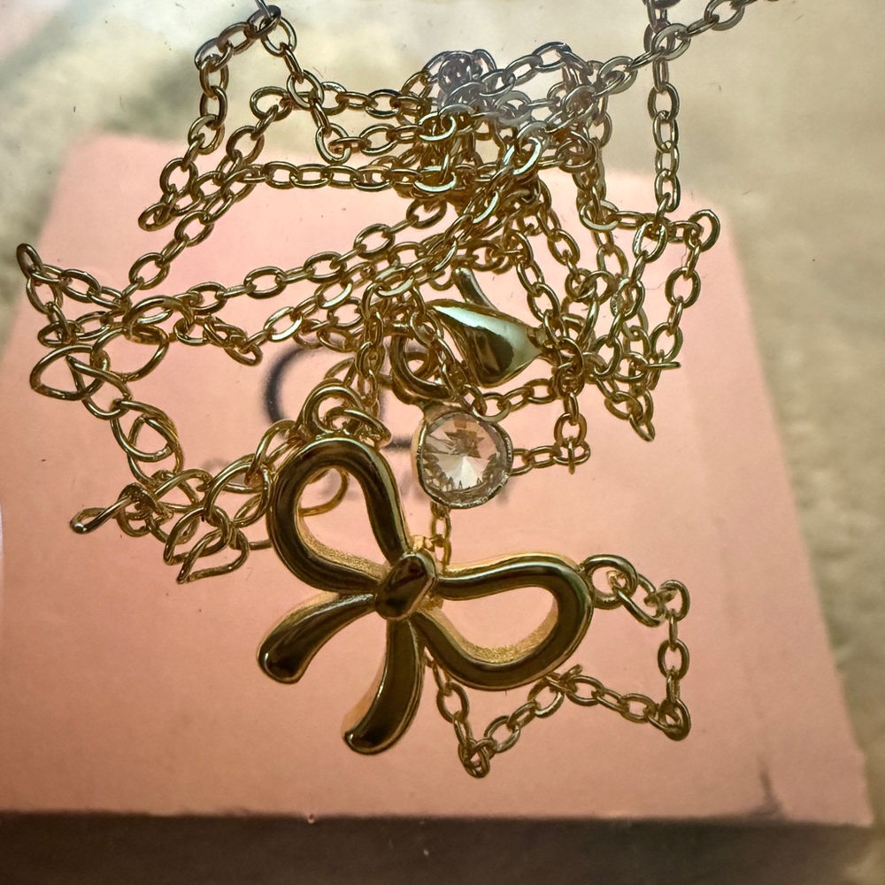 Gold Bow Pendant Necklace